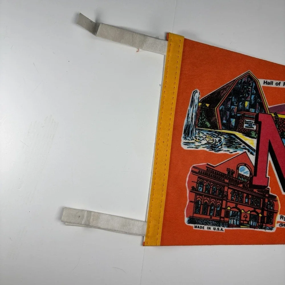 Vintage Felt Pennant Nashville Music City USA Country Music 26